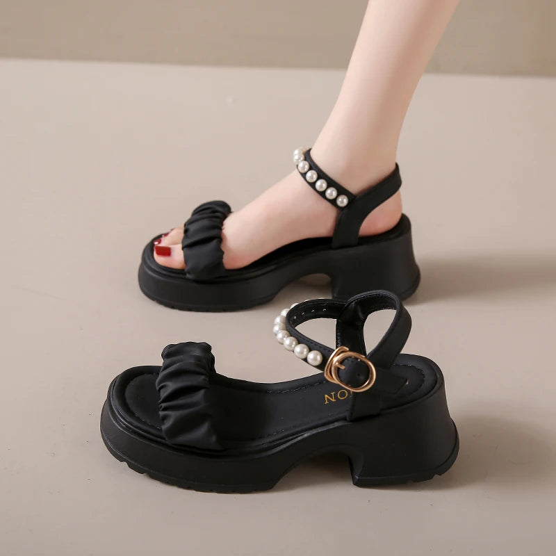 Comfortable Round Toe Open Toe Pearl Chain Buckle Thick Sole Waterproof Platform