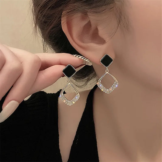 Trendy Unique Design Elegant Delicate Earrings