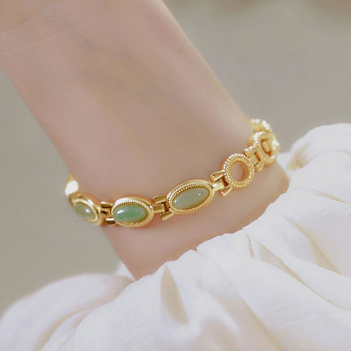 Luxury Ladies Jade Bracelet Quartz Watches