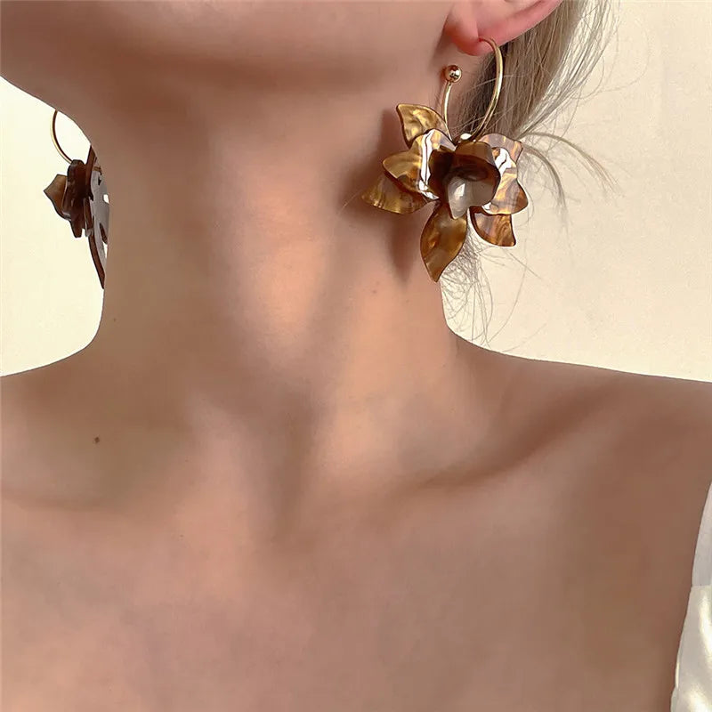 C Shape Metal Acrylic Petal Earrings European American Style