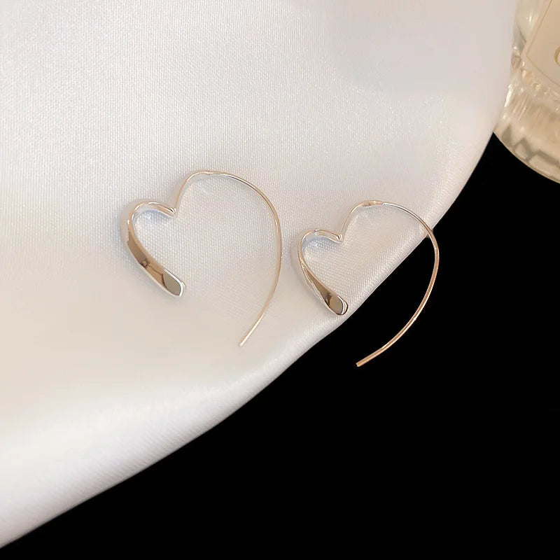 Unique Design Elegant Exquisite Light  Love Earrings