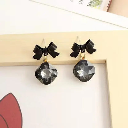 Crystal Black Bowknot Pendant