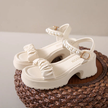Comfortable Round Toe Open Toe Pearl Chain Buckle Thick Sole Waterproof Platform