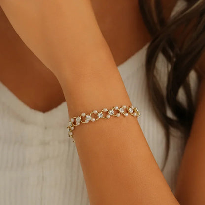 4Pcs/Set Heart White Color Pearl Bracelets Set