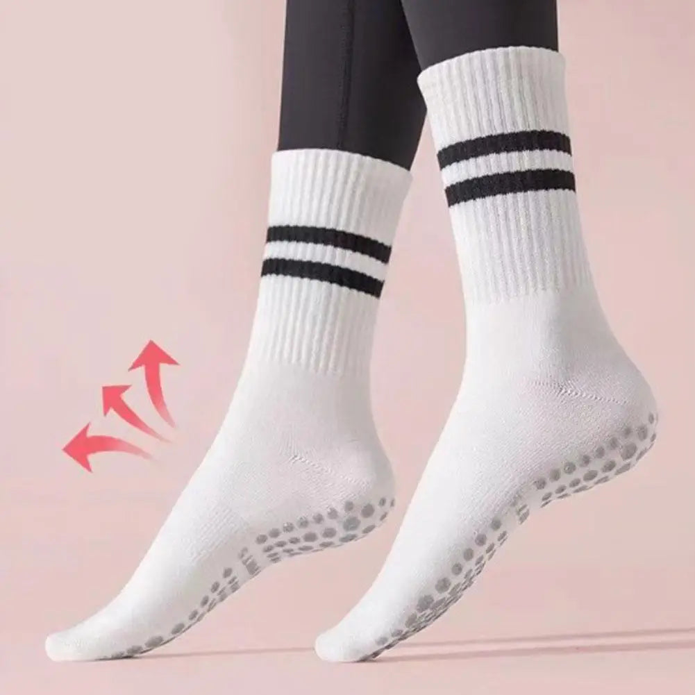 Sports Cotton Mid-tube Bottom Professional Non-slip Socks